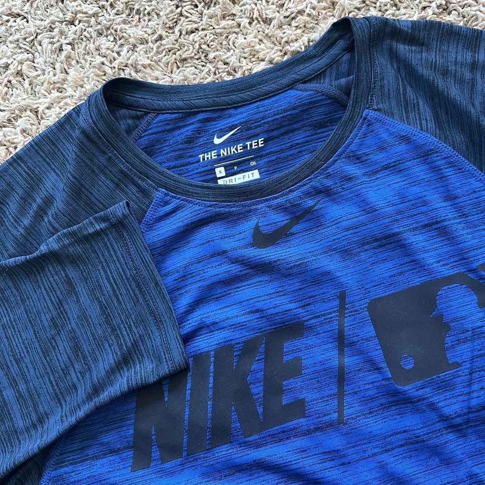 Nike‎ Dri-Fit Men's Baseball Shirt Sz S 3/4 Sleeves Royal and Navy Blue